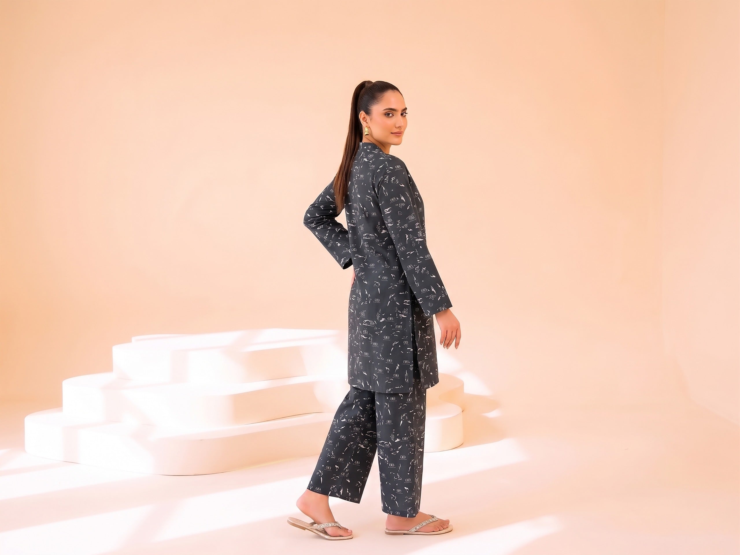 SHIRT & TROUSER LAWN UNSTITCHED SUIT 615
