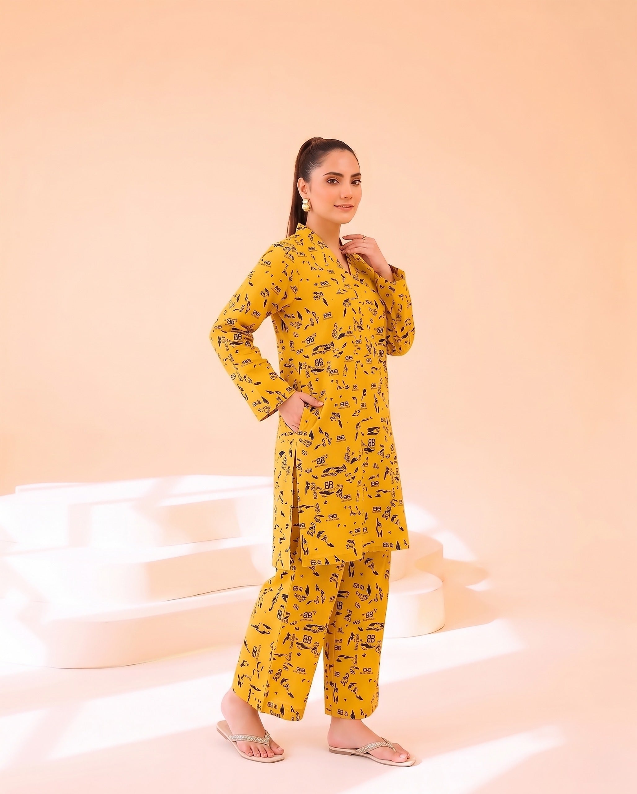SHIRT & TROUSER LAWN UNSTITCHED SUIT 617