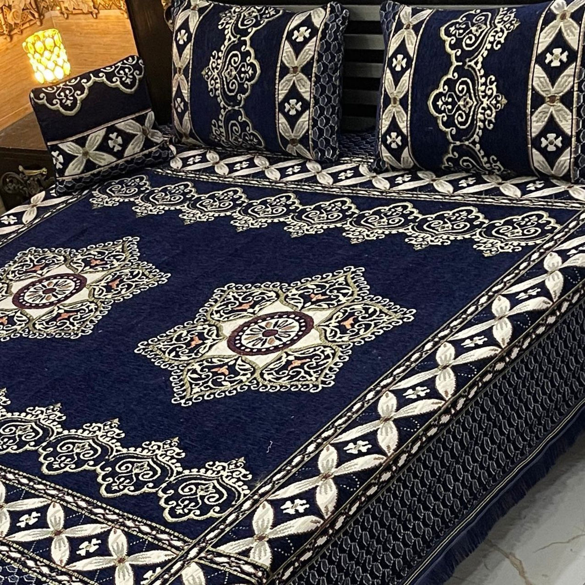 Jacquard Velvet 4-Piece Fancy Bedsheet Set 18