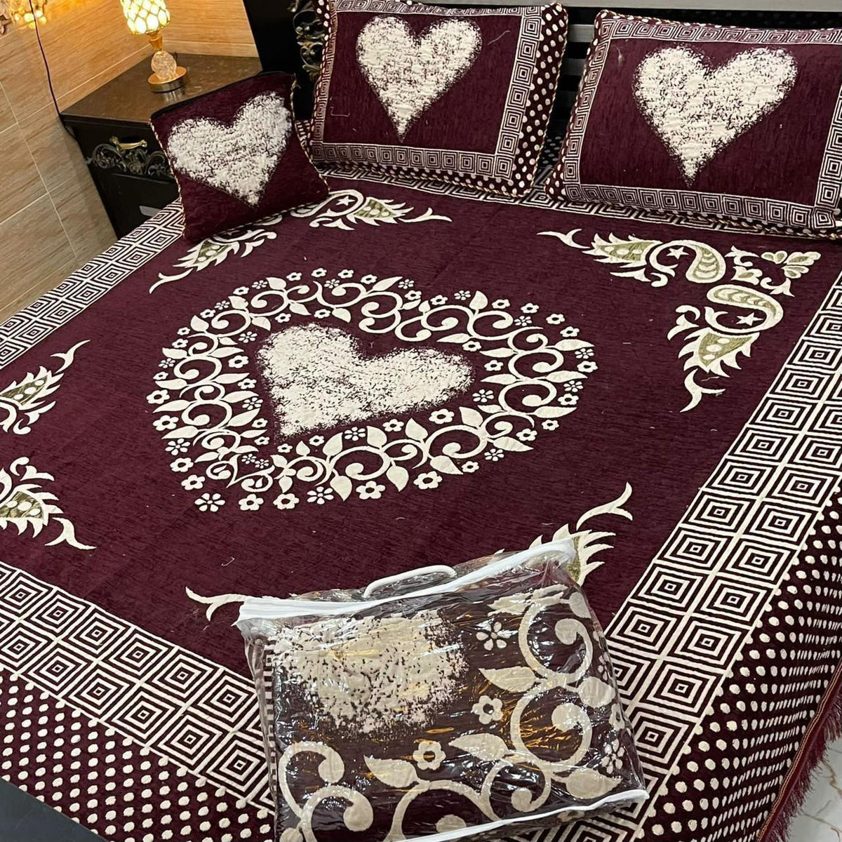 Jacquard Velvet 4-Piece Fancy Bedsheet Set 02
