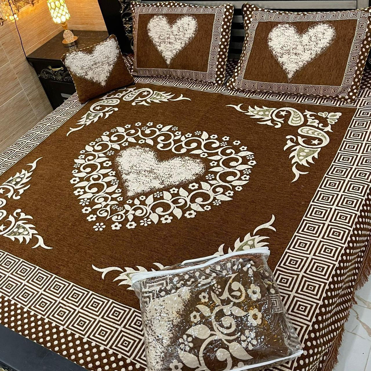 Jacquard Velvet 4-Piece Fancy Bedsheet Set 05