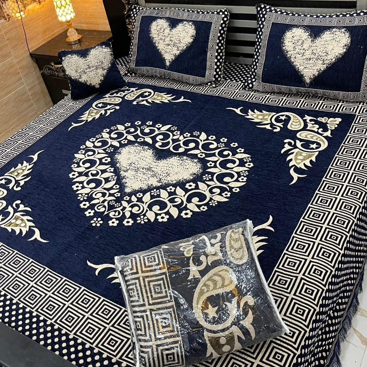 Jacquard Velvet 4-Piece Fancy Bedsheet Set 06