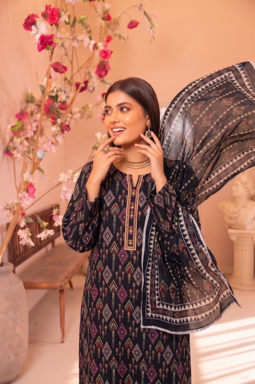 3 Pcs Lawn Unstitched Suit 583