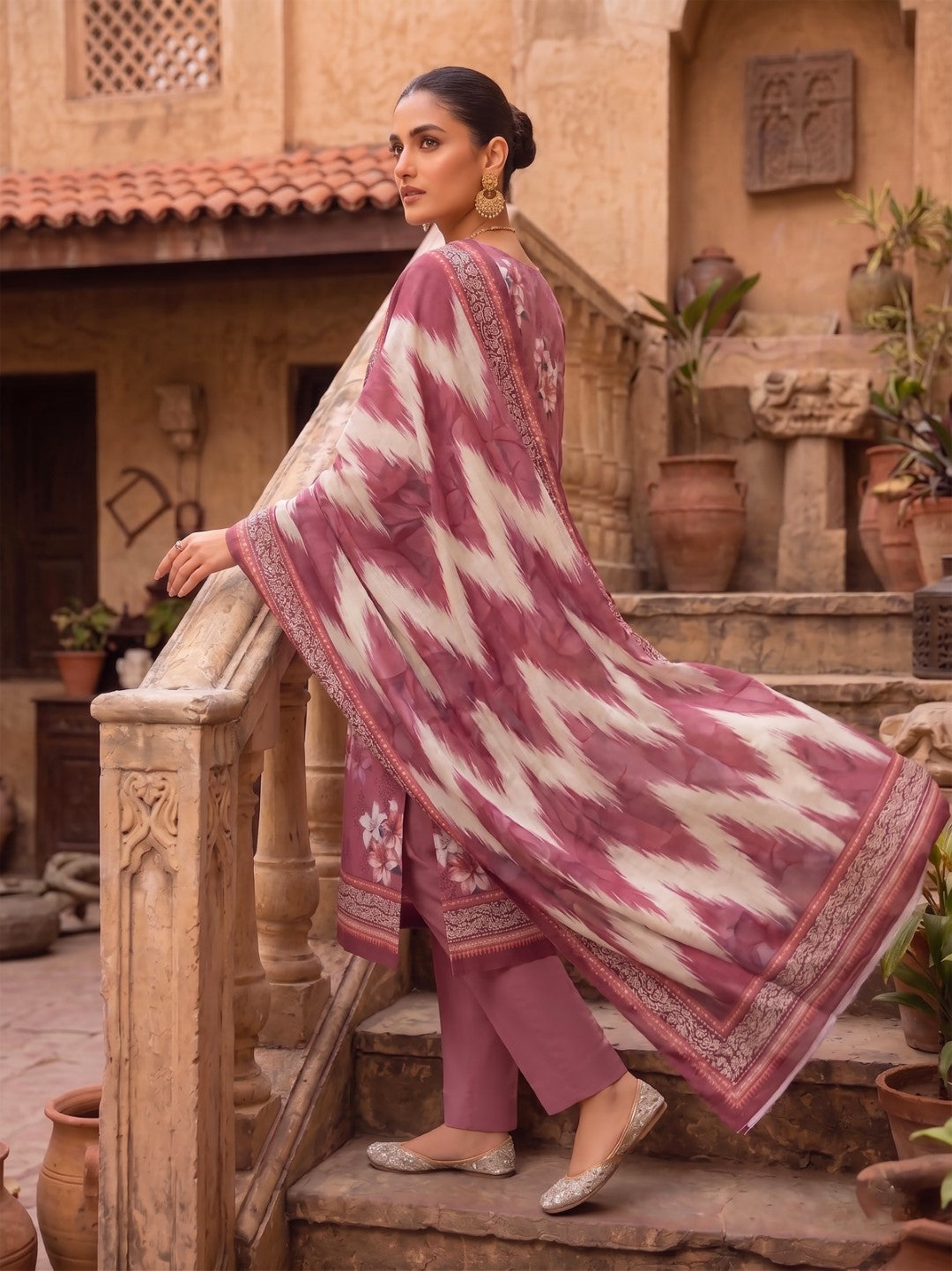 3 Pcs Lawn Unstitched Suit 586