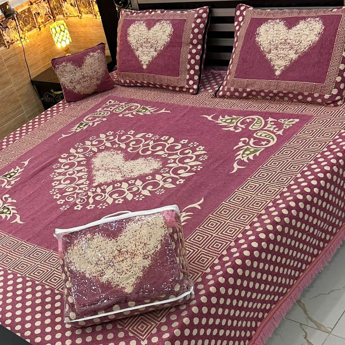 Jacquard Velvet 4-Piece Fancy Bedsheet Set 09