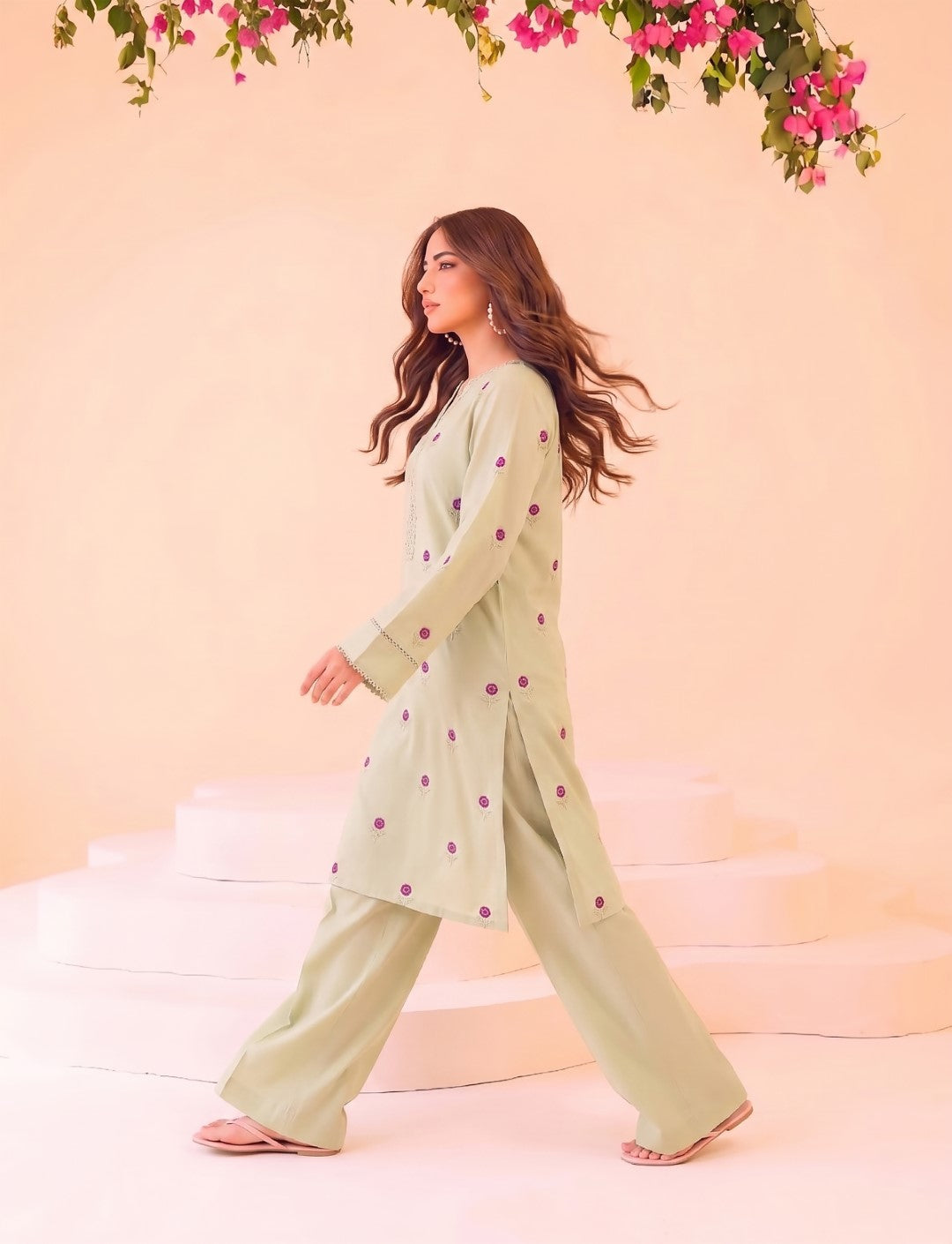 2 PIECE PREMIUM PURE LAWN EMBROIDERED UNSTITCHED SUIT 609
