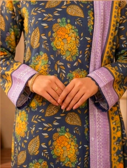 3 Pcs Lawn Unstitched Suit 579