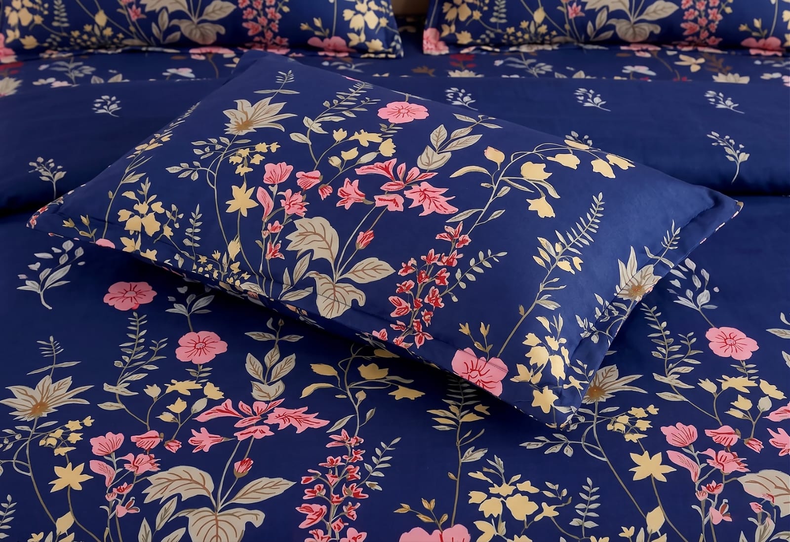 Double Bed Sheet NOS  0104